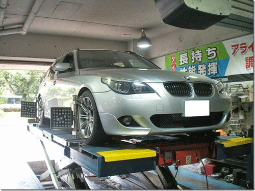 BMW525iのタイヤ内減り　後輪の内側が減っている