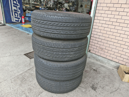 シトロエンC3のタイヤ交換　選んだタイヤは、ヨコハマのアドバンｄBでした