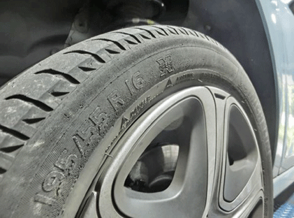 シトロエン　C3のタイヤ交換　選んだタイヤは、セイバーリングSL201でした