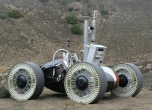 Michelin,ハワイで実験中のScarab Rover